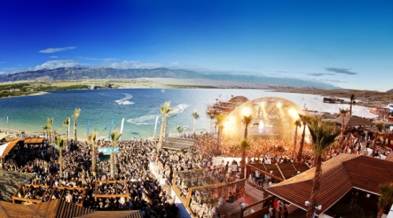 Zrće Beach – Papaya club
